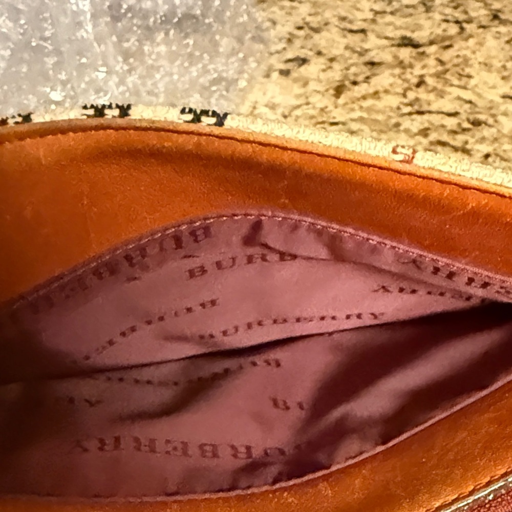 BURBERRY Burberry Nova Check shoulder bag. Designer Handbag Tan and Black EUC - Picture 10 of 13